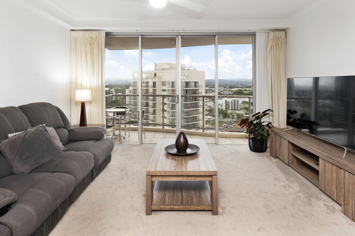 Furnished 2 Bedroom House in Surfers Paradise