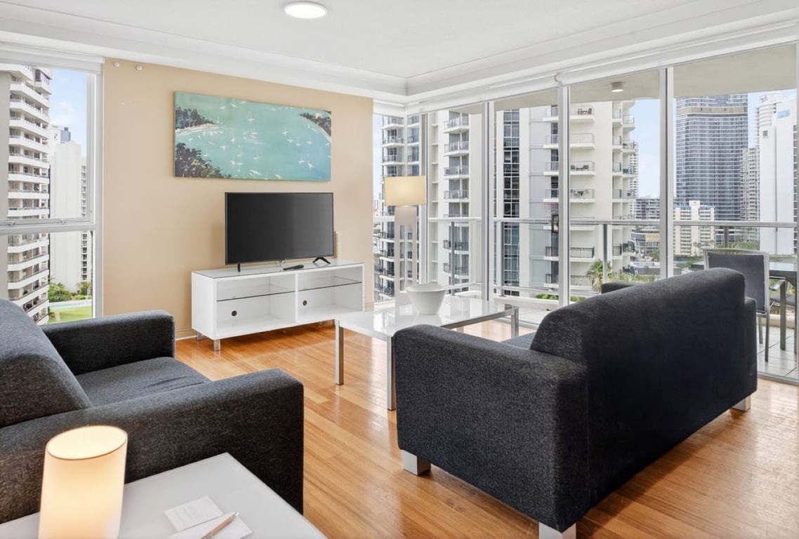 Furnished 2 Bedroom House in Surfers Paradise