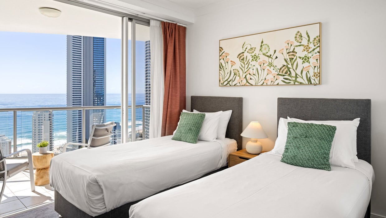 Furnished 2 Bedroom House in Surfers Paradise