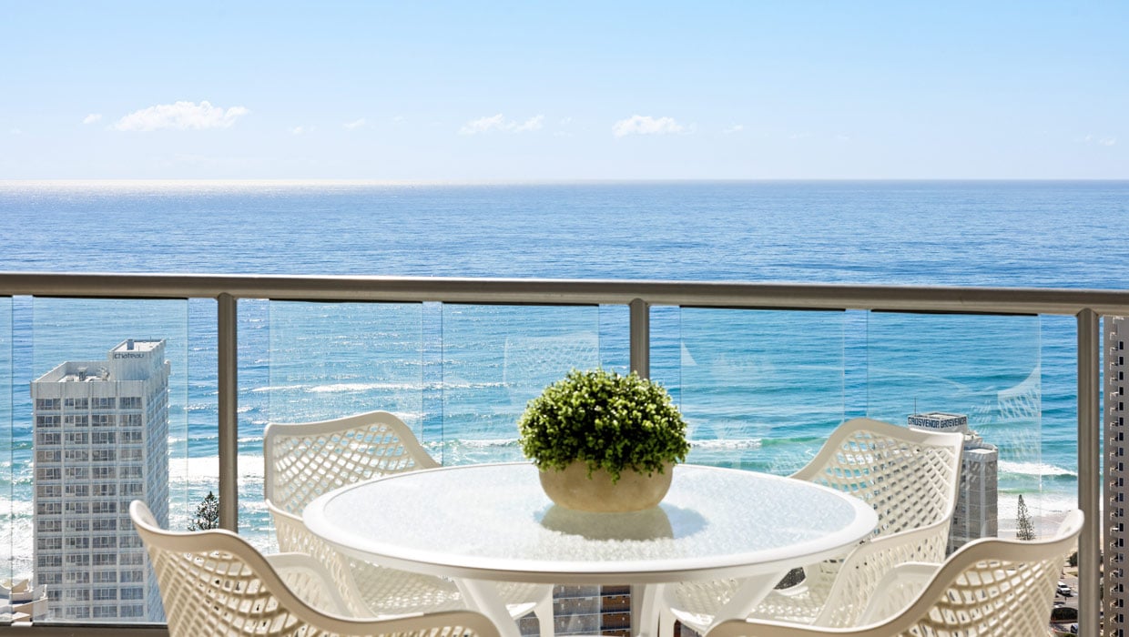Furnished 2 Bedroom House in Surfers Paradise