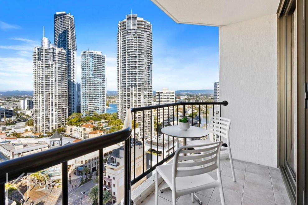 Furnished 1 Bedroom House in Surfers Paradise