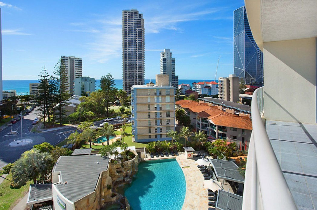 Furnished 2 Bedroom House in Surfers Paradise