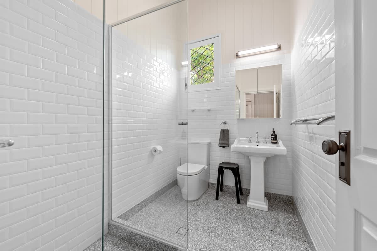 Furnished 2 Bedroom Apartment in New Farm