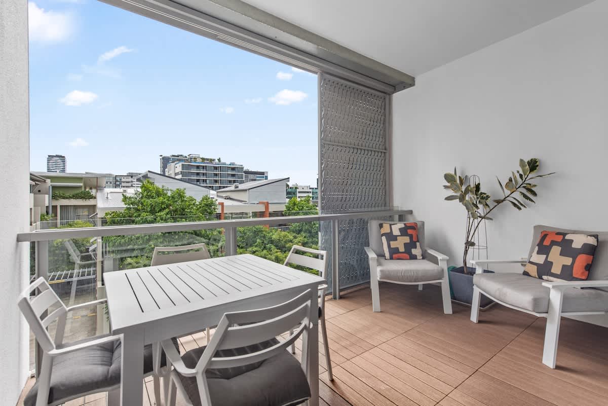 Furnished 1 Bedroom Apartment in Fortitude Valley