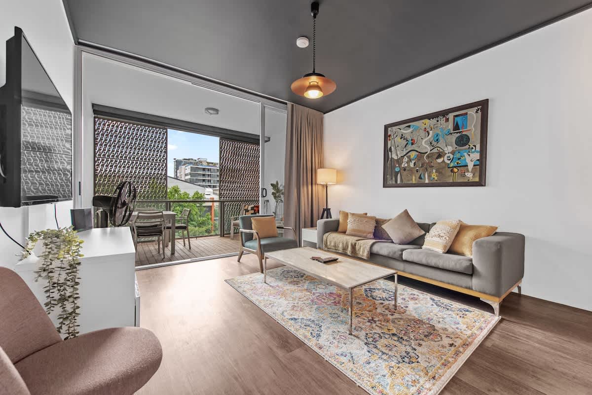 Furnished 1 Bedroom Apartment in Fortitude Valley
