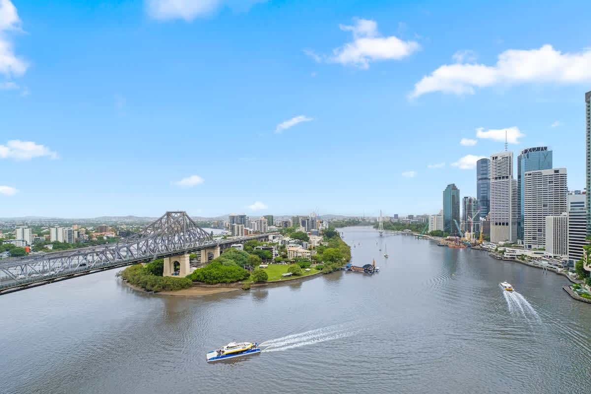 Furnished 2 Bedroom Apartment in Brisbane City