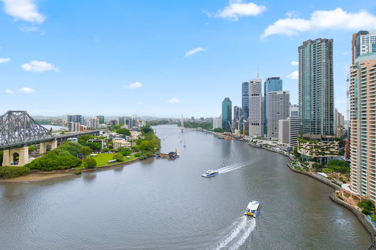 Furnished 2 Bedroom Apartment in Brisbane City