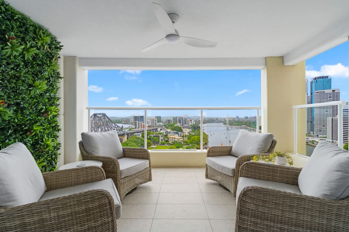 Furnished 2 Bedroom Rental in Brisbane City