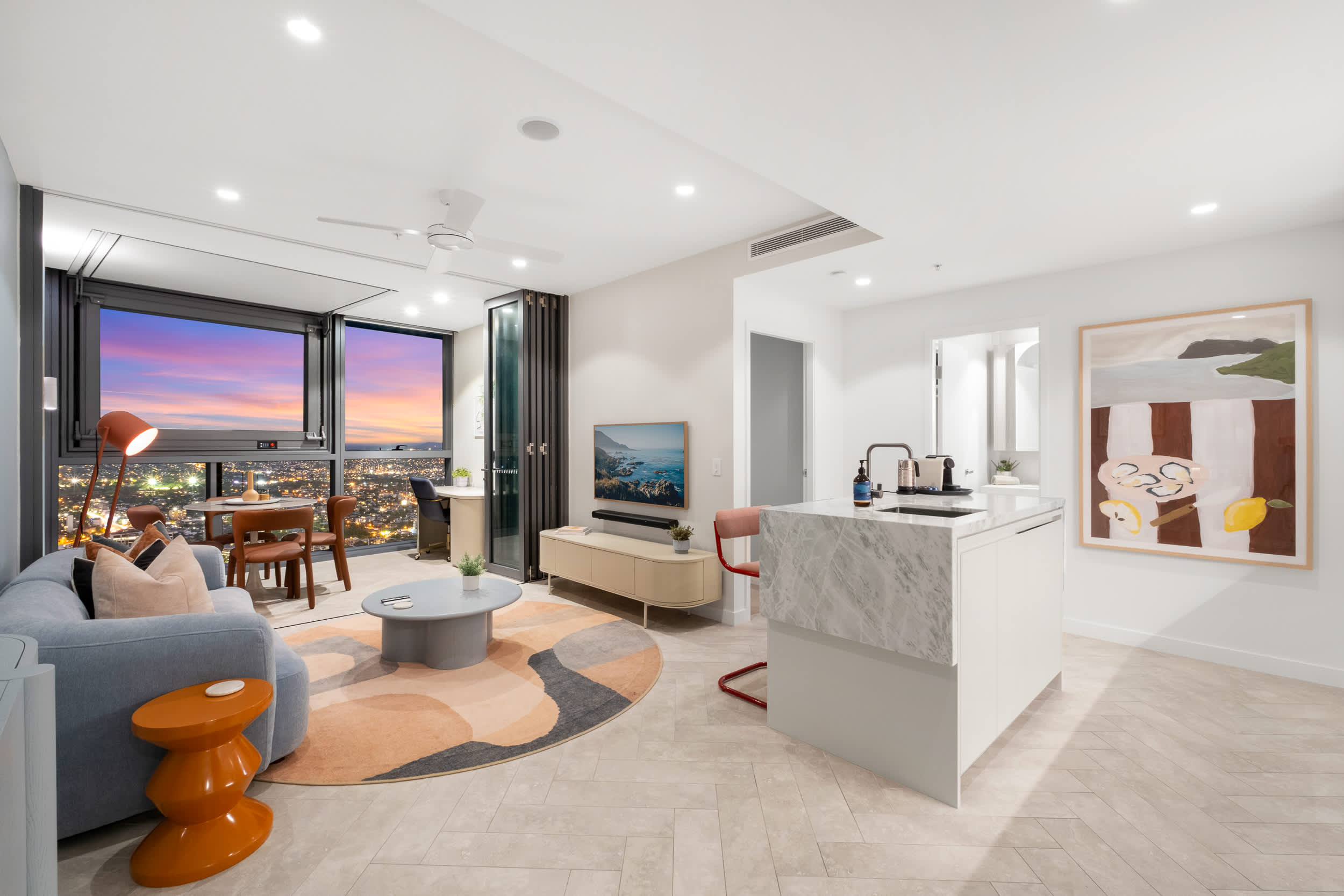 Furnished 1 Bedroom Apartment in Brisbane City