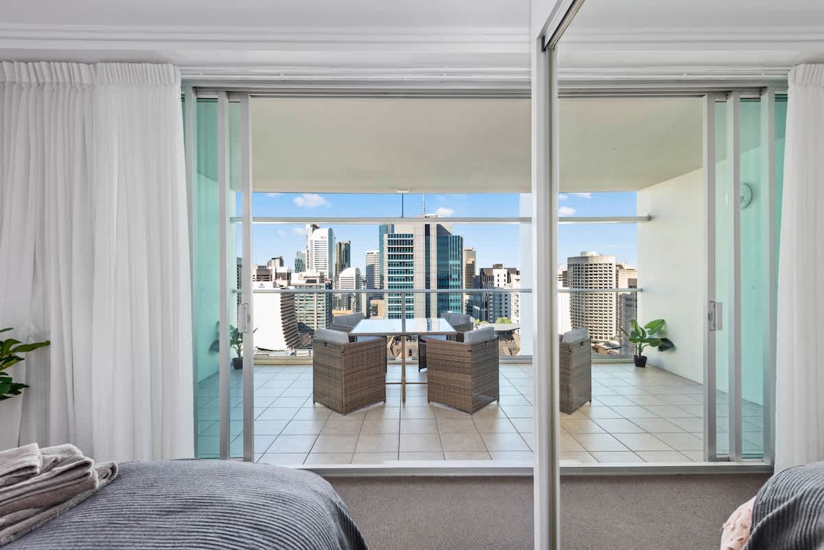 Furnished 2 Bedroom Apartment in Brisbane City