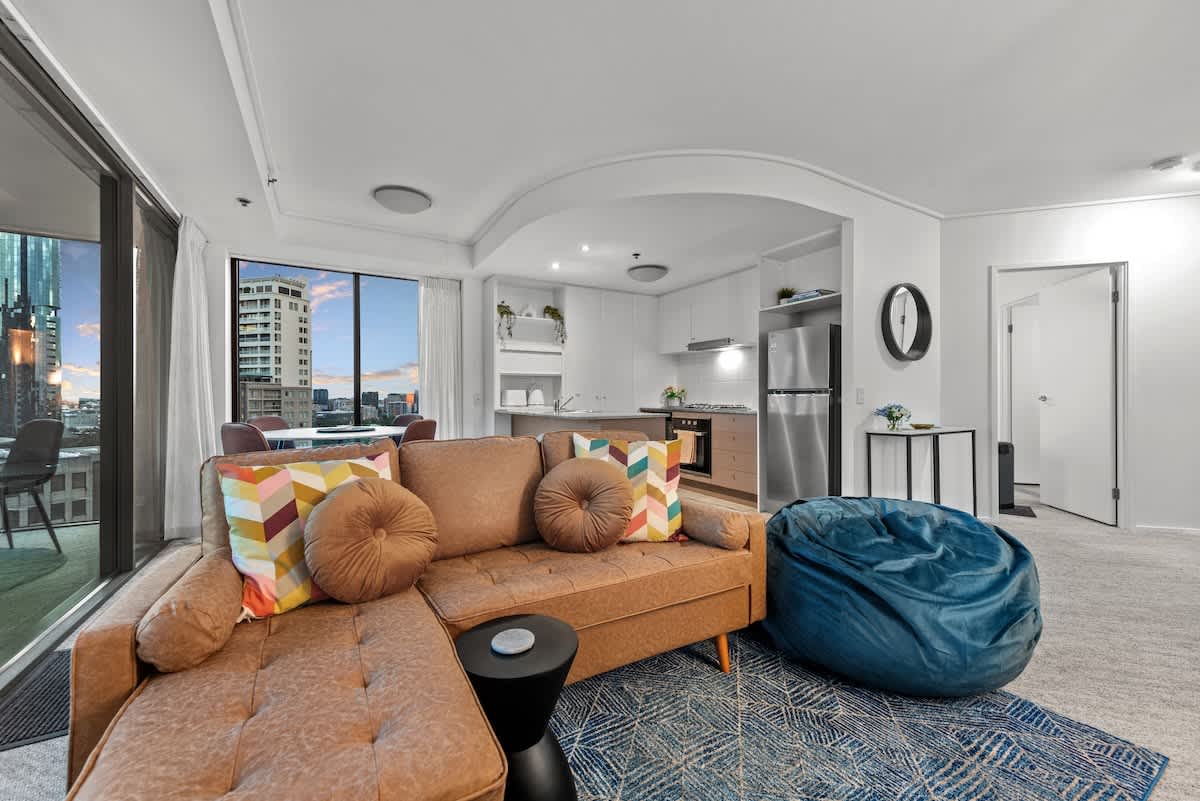 Furnished 2 Bedroom Apartment in Brisbane City