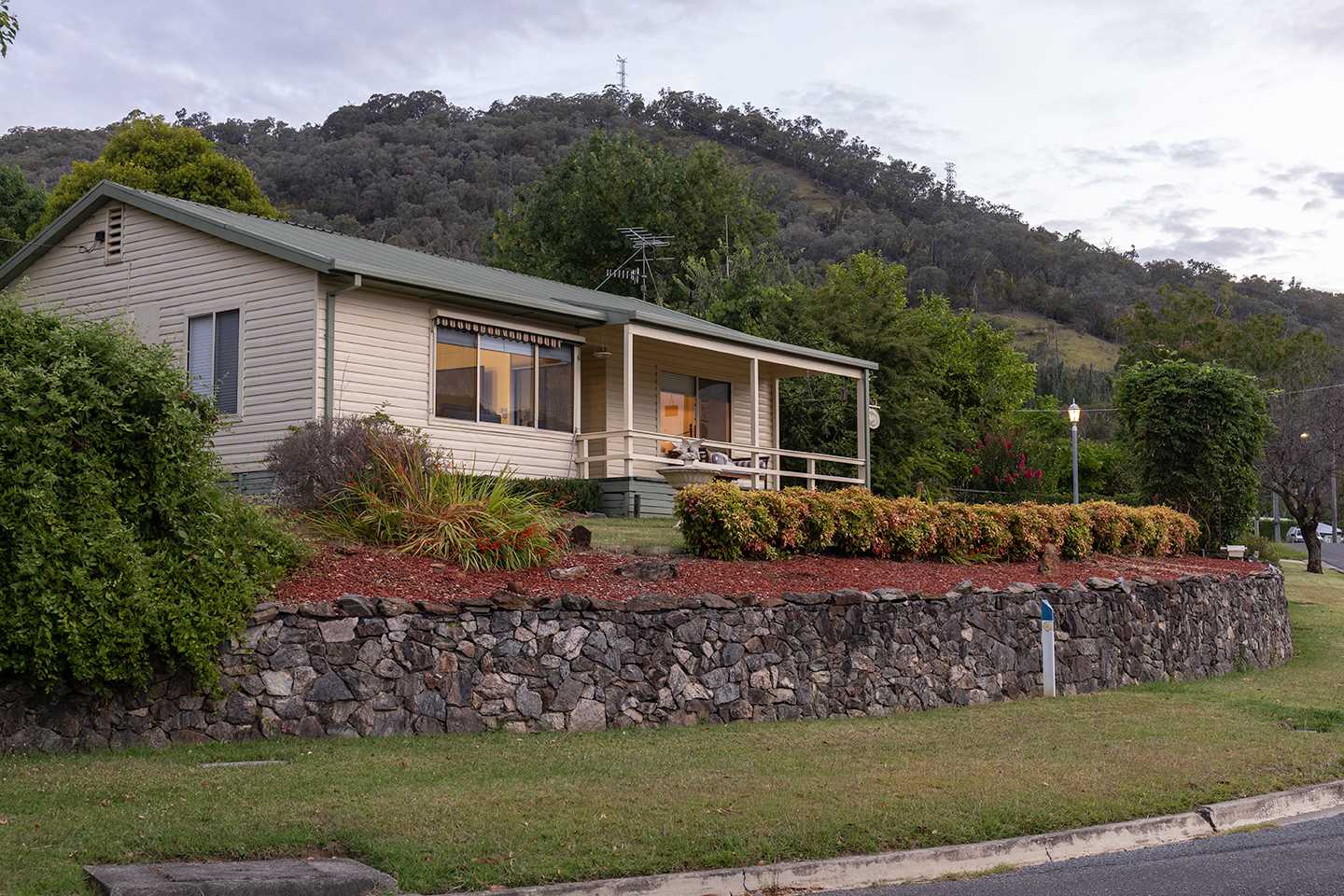 Furnished 3 Bedroom Rental in Mount Beauty