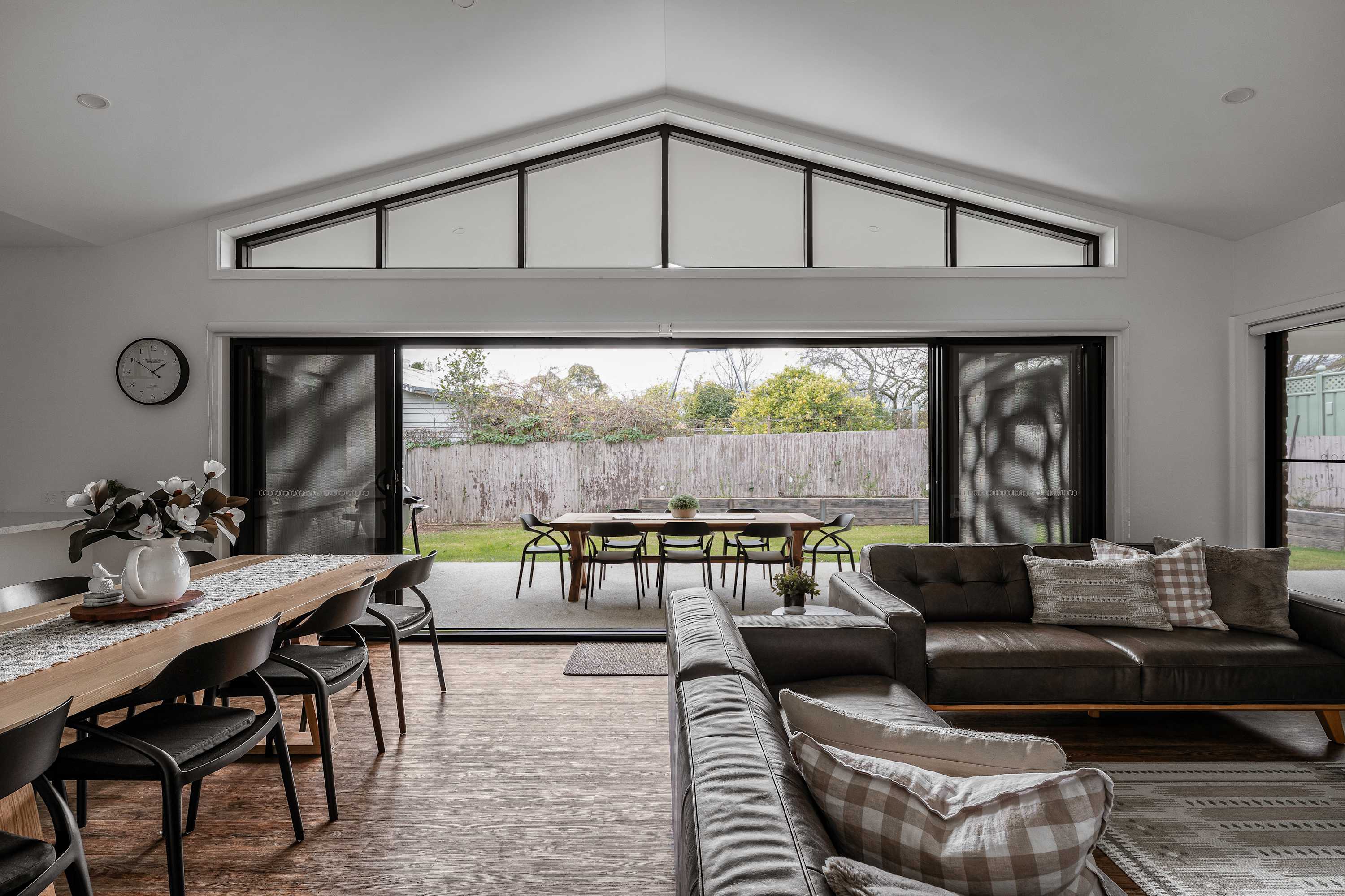 Furnished 4 Bedroom House in Mount Beauty